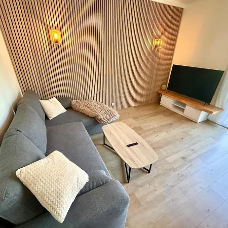 Feriehus Maison 6 A 8 Personnes, Jardin, Parking Prive