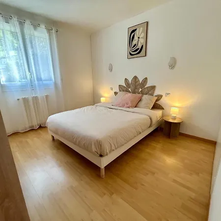 Maison 6 A 8 Personnes, Jardin, Parking Prive Feriehus *