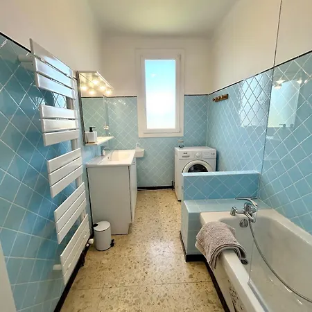 Maison 6 A 8 Personnes, Jardin, Parking Prive *