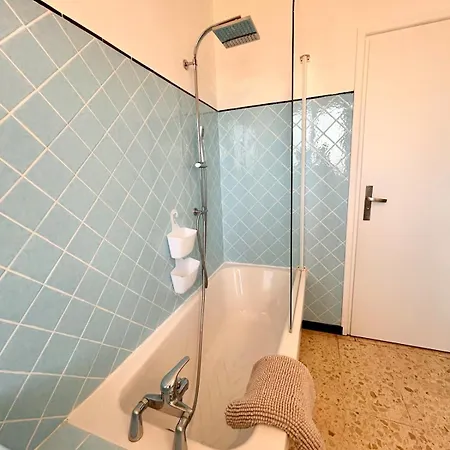 Maison 6 A 8 Personnes, Jardin, Parking Prive